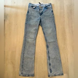 Low Waisted Jeans - H&M - Light Denim - US Small